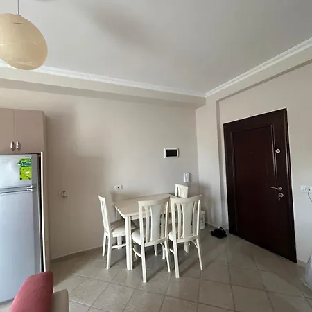 Appartamento Apartament Shkembi Kavajes *